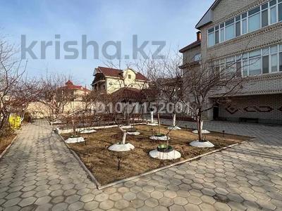 Отдельный дом · 4 комнаты · 687 м² · 12 сот., 15-й мкр за 3 млн 〒 в Актау