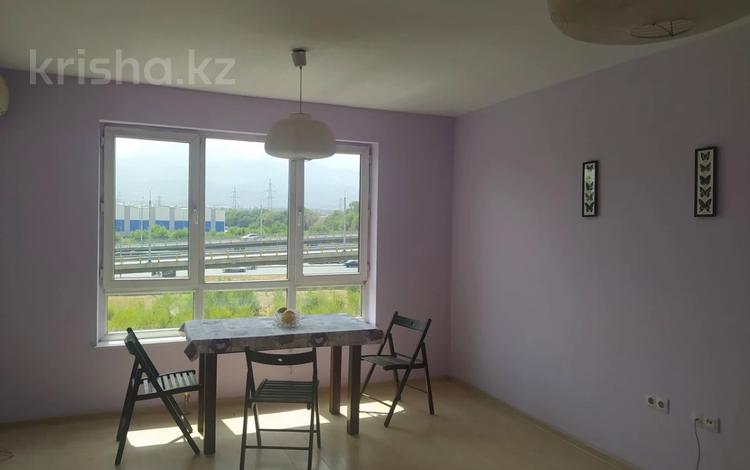 3-комнатная квартира · 90 м² · 5/9 этаж, мкр Аккент 2 за 300 000 ₸ в Алматы, Алатауский р-н — фото 2