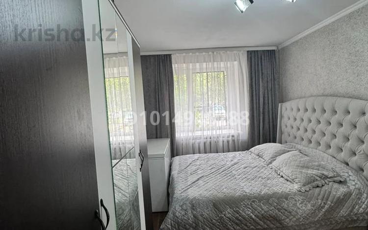 2-комнатная квартира · 48 м² · 1/6 этаж, мкр Юго-Восток, Керамическая 76 за 20 млн ₸ в Караганде, Казыбек би р-н — фото 2