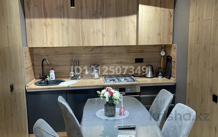 3-бөлмелі пәтер · 60 м² · 2/4 қабат, Жарбосынова 84/1, бағасы: 270 000 ₸ в Атырау — фото 2