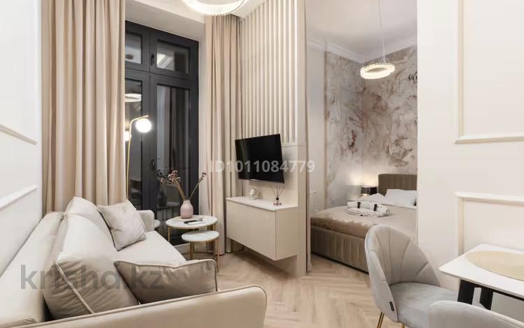 2-бөлмелі пәтер · 52 м² · 7/12 қабат, Тулебаева 49/1, бағасы: 26 000 ₸ в Алматы, Медеуский р-н — фото 2