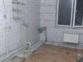 1-комнатная квартира, 17 м², 4/4 этаж помесячно, мкр №8 55 — Правда ---Шаляпина. за 100 000 〒 в Алматы, Ауэзовский р-н — фото 5