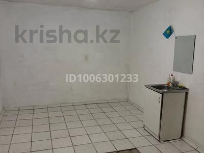 2 комнаты · 40 м² · 1 этаж, Космонавтов 151 за 80 000 〒 в Караганде, Казыбек би р-н