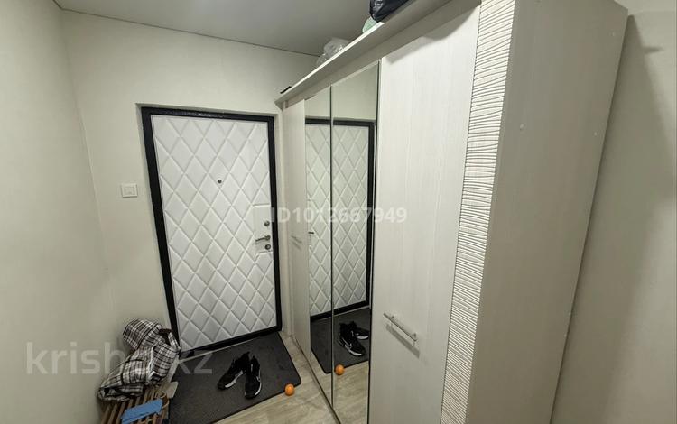 2-бөлмелі пәтер · 59 м² · 8/9 қабат, 4 мкр 9, бағасы: 17 млн ₸ в Аксае — фото 2