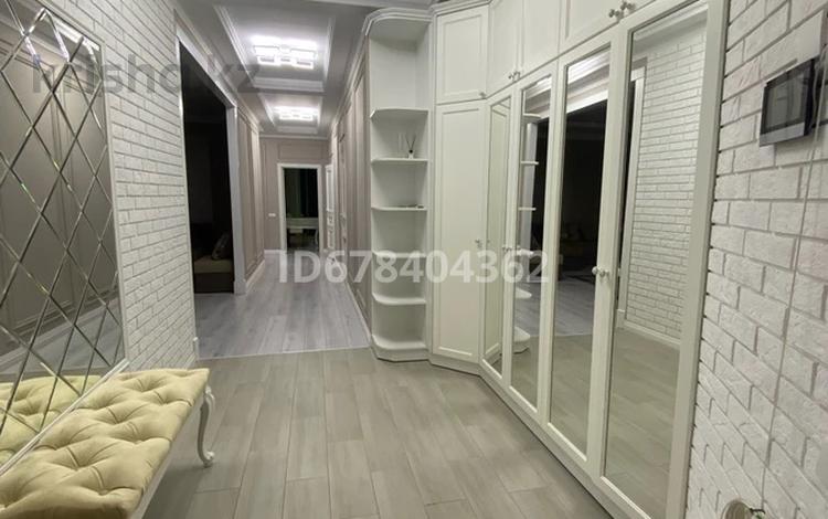 3-комнатная квартира, 120 м², 4/12 этаж, Кунаева 79 за 90.5 млн 〒 в Шымкенте — фото 3