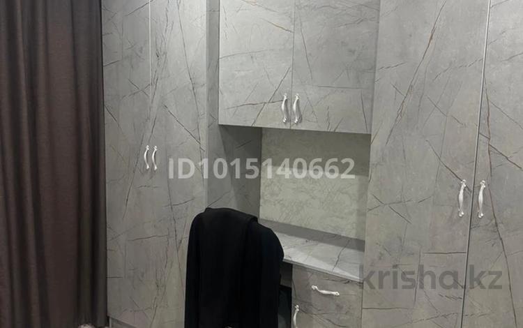 3-бөлмелі пәтер · 70.6 м² · 1/3 қабат, Валиханова 10 А 2, бағасы: 15 млн ₸ в Макинске — фото 2