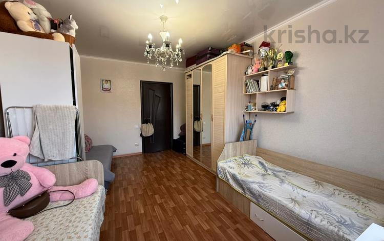 3-комнатная квартира · 70.3 м² · 4/5 этаж, ул.Ташенова 111 за 16.5 млн ₸ в Кокшетау — фото 2
