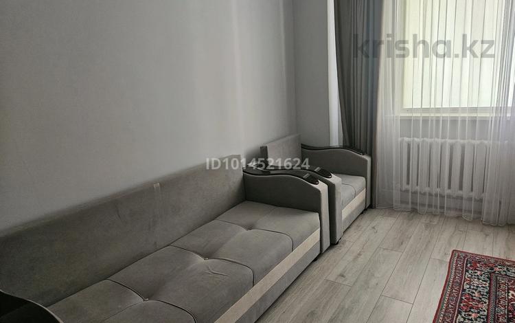 1-комнатная квартира · 54 м² · 3/12 этаж, Сарайшык 34 за 300 000 ₸ в Астане, Есильский р-н — фото 2