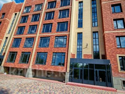 Продажа квартир в Абай обл.: 2-комнатная квартира · 76 м² · 4/5 этаж, Жамакаева за 38 млн 〒 2-комнатная квартира · 76 м² · 4/5 этаж, Жамакаева за 38 млн 〒 в Семее