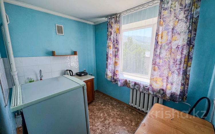 1-комнатная квартира · 30 м² · 5/5 этаж, Ауэзова за 6 млн ₸ в Текели — фото 2