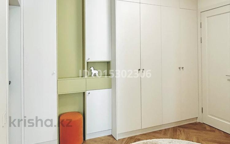 2-бөлмелі пәтер · 64 м² · 13/18 қабат, ул. Е-36 2/1, бағасы: 44.5 млн ₸ в Астане, Нура р-н — фото 2