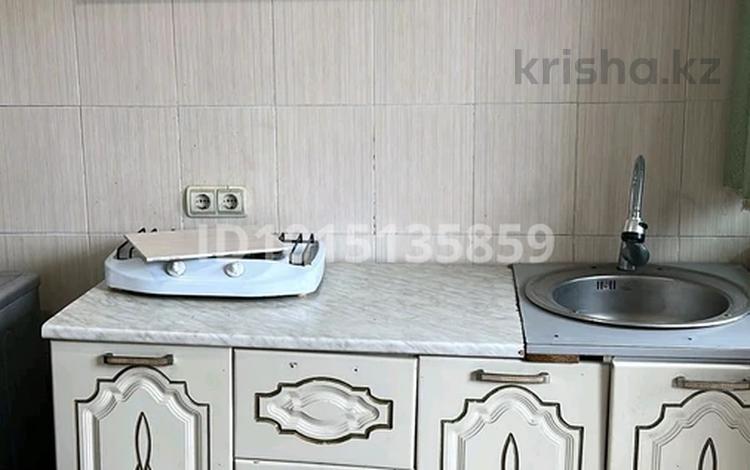 1-комнатная квартира · 35 м², мкр Айгерим-1 8 — Нояна Байтенова 8 за 90 000 ₸ в Алматы, Алатауский р-н — фото 2