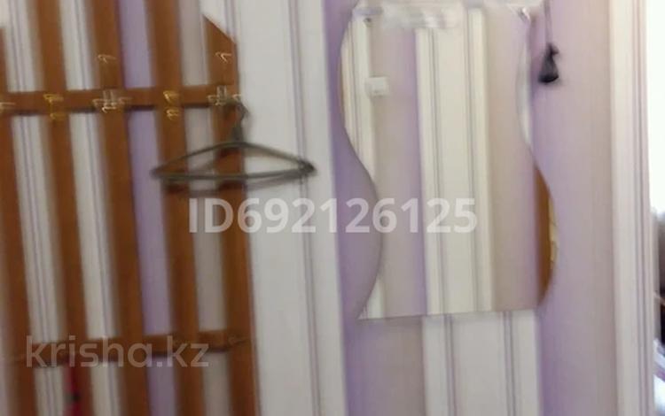 1-комнатная квартира · 40 м² · 2 этаж, Назарбаева 207 — Тд ирс за 2 000 ₸ в Уральске, мкр Школьник — фото 2
