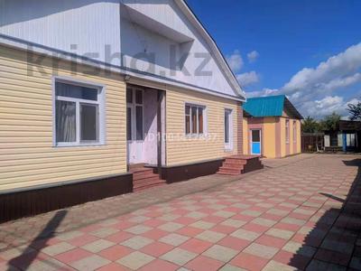 Дом · 5 комнат · 300 м², Аягана Шажимбаева 60А — Пушкина за 1 000 〒 в Петропавловске