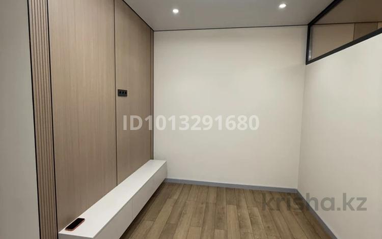 2-бөлмелі пәтер · 54 м² · 5/6 қабат, мкр Нуркент 27, бағасы: 300 000 ₸ в Алматы, Алатауский р-н — фото 2