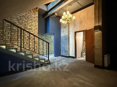 Продажа коммерческой недвижимости в Астане: Свободное назначение, офисы, магазины и бутики, общепит, салоны красоты, медцентры и аптеки, образование, развлечения · 240 м² за ~ 200 млн 〒 Свободное назначение, офисы, магазины и бутики, общепит, салоны красоты, медцентры и аптеки, образование, развлечения · 240 м² за ~ 200 млн 〒 в Астане, Есильский р-н