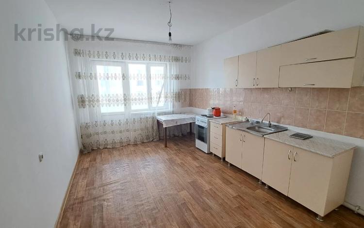 1-комнатная квартира, 64 м², 8/16 этаж, мкр Шугыла, Жуалы