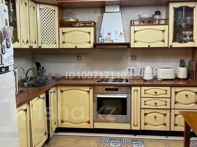3-бөлмелі пәтер · 95.5 м² · 4/5 қабат, мкр Новый Город, Н.Абдирова 51, бағасы: ~ 41 млн ₸ в Караганде, Казыбек би р-н