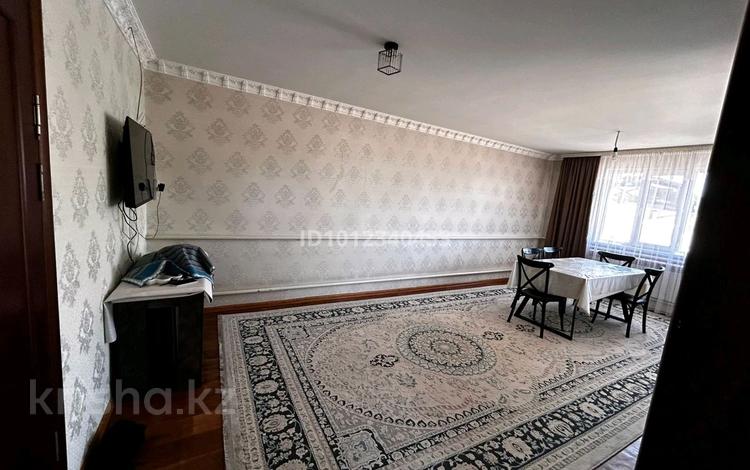 Отдельный дом · 3 комнаты · 60 м² · 7 сот., Абая 36 за 25 млн ₸ в Жибек Жолы — фото 2