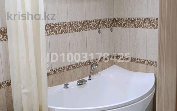 2-бөлмелі пәтер · 55 м² · 5/5 қабат, Ленина 197 — Остановка ЦУМ, Музей, бағасы: 200 000 ₸ в Рудном — фото 5