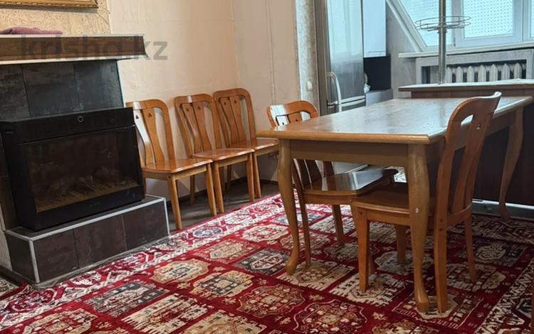2-комнатная квартира · 56 м² · 1/9 этаж, мкр Аксай-3 25 а за 280 000 ₸ в Алматы, Ауэзовский р-н — фото 2