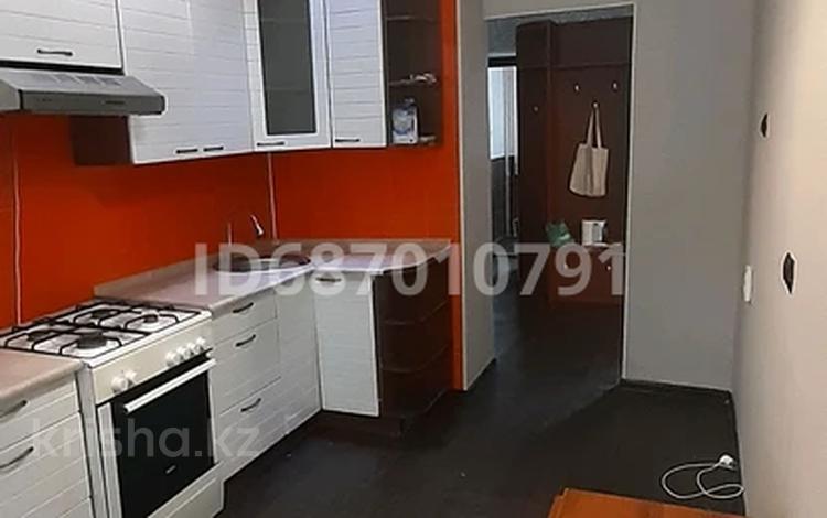 2-комнатная квартира, 60 м², 1/5 этаж, Водник 3