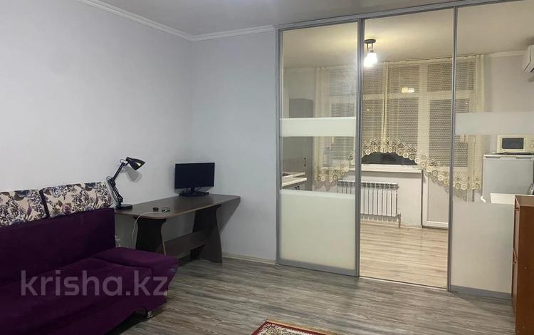 1-комнатная квартира · 44 м² · 7/10 этаж, мкр Шугыла за 200 000 ₸ в Алматы, Наурызбайский р-н — фото 2
