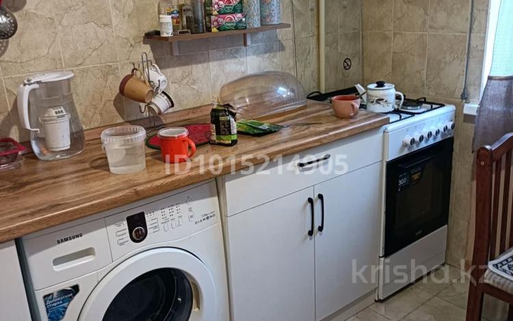2-бөлмелі пәтер · 58 м² · 3/5 қабат, Самал-3 ш/а. 246А, бағасы: 350 000 ₸ в Алматы, Медеуский р-н — фото 2