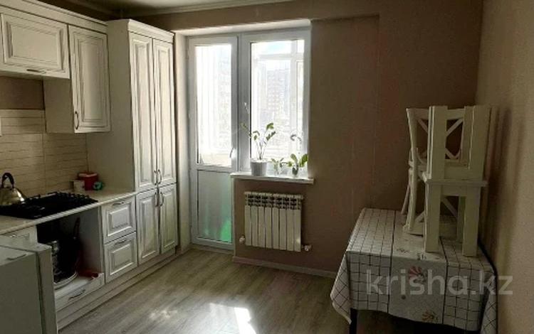 1-бөлмелі пәтер · 40 м² · 2/5 қабат, алтын орда, бағасы: 16 млн ₸ в Актобе — фото 2