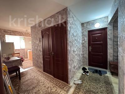 2-комнатная квартира · 50 м² · 5/5 этаж · помесячно, 12-й микрорайон, 12-й микрорайон 233 — Сайрамская за 110 000 〒 в Шымкенте, Енбекшинский р-н