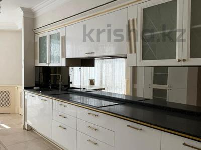 4-бөлмелі пәтер · 280 м² · 5/10 қабат, Достык 132, бағасы: 2 млн ₸ в Алматы, Медеуский р-н