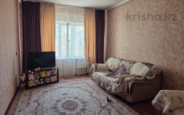 2-бөлмелі пәтер · 52 м² · 4/5 қабат, мкр Алатау, 8 мкр, бағасы: 14 млн ₸ в Таразе — фото 2