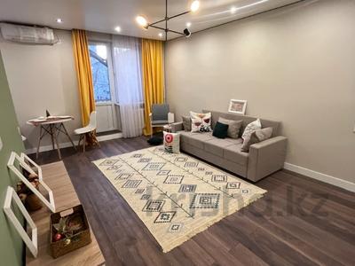 3-бөлмелі пәтер · 55 м² · 2/3 қабат, Аблай хана 33 — Пр. Райымбека, бағасы: 39.9 млн ₸ в Алматы, Алмалинский р-н