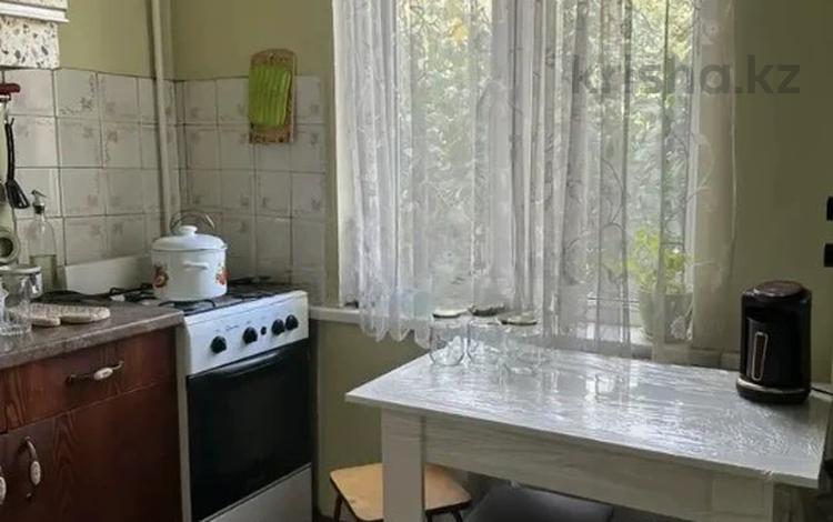 3-бөлмелі пәтер · 58 м² · 4/5 қабат, Байтурсынова 8, бағасы: 38 млн ₸ в Алматы, Алмалинский р-н — фото 2