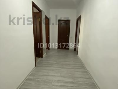 2-комнатная квартира · 60 м² · 1/4 этаж, мкр Нурсая 4дом за 25 млн ₸ в Атырау