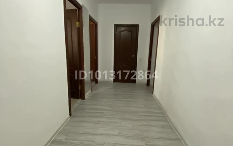 2-комнатная квартира · 60 м² · 1/4 этаж, мкр Нурсая 4дом за 25 млн ₸ в Атырау — фото 3