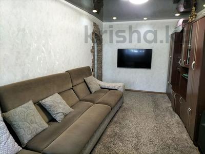 2-комнатная квартира · 48 м² · 2/5 этаж, Майкудук, Майкудук, 14й микрорайон 8 за ~ 11 млн ₸ в Караганде, Алихана Бокейханова р-н