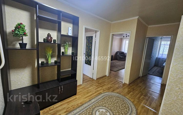 2-комнатная квартира · 50 м² · 2/5 этаж, Тулебаева 20 — Центр за 12 000 〒 в  — фото 22