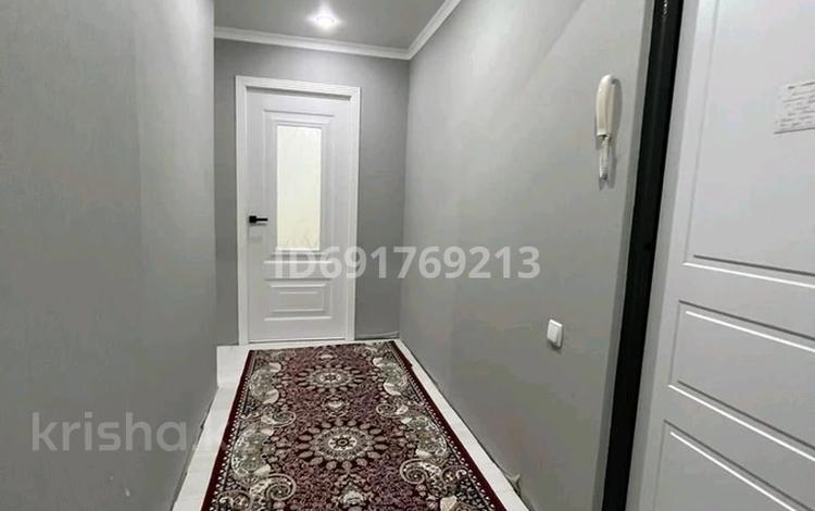 2-комнатная квартира, 42.3 м², 3/5 этаж, самал 29 — самал за 14.3 млн 〒 в Талдыкоргане, мкр Самал — фото 2
