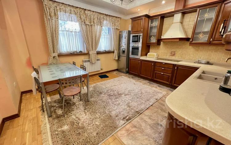 4-комнатная квартира · 150 м² · 3/6 этаж, мкр Горный Гигант, Жамакаева за 132 млн ₸ в Алматы, Медеуский р-н — фото 18