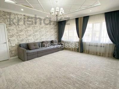 Отдельный дом · 4 комнаты · 186 м² · 8 сот., мкр Байтак-2, 24 улица — 24 улица за 600 000 ₸ в Атырау