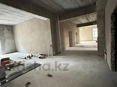 6-комнатная квартира · 225.9 м² · 1/2 этаж, Байтасова за 65 млн ₸ в Таразе