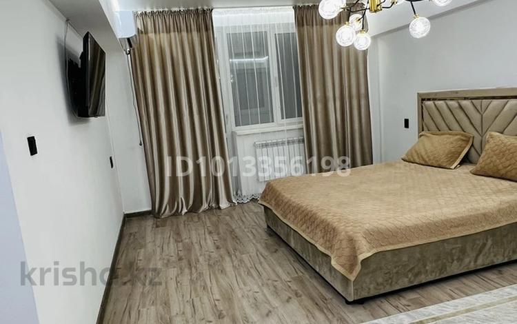 1-комнатная квартира · 42 м² · 3/5 этаж, мкр Астана 26 за 180 000 ₸ в Таразе — фото 2