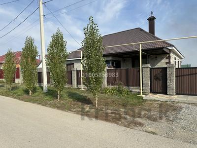 Отдельный дом · 4 комнаты · 180 м² · 10 сот., 3-й микрорайон, 30 лет Целины 3/1 за 58 млн 〒 в Костанае