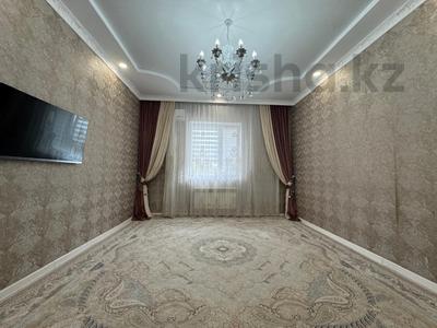 4-комнатная квартира · 112 м² · 1/5 этаж, 27-й мкр 87 за 47 млн ₸ в Актау