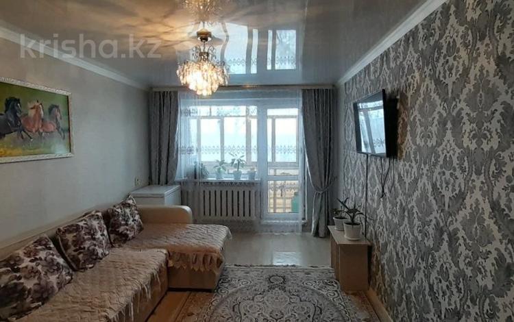 2-бөлмелі пәтер · 45 м² · 5/5 қабат, 23-шағынаудан 33, бағасы: 10 млн ₸ в Караганде, Алихана Бокейханова р-н — фото 2