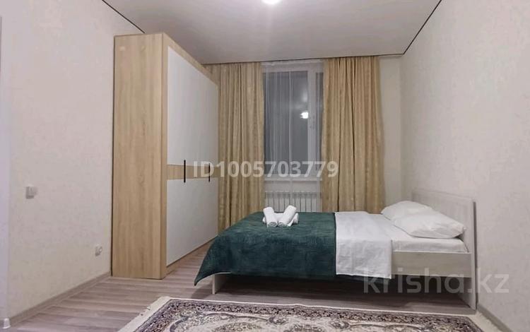 1-комнатная квартира · 38 м² · 12/15 этаж, Бейбарыс Султан 12 за 10 000 ₸ в Астане, Сарыарка р-н — фото 2