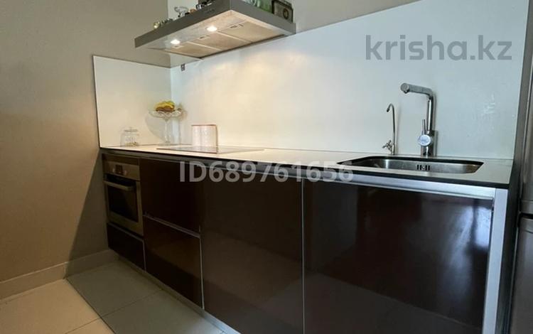 2-бөлмелі пәтер · 67 м² · 2/4 қабат, Керей-Жанибек Хандар 103б, бағасы: 1.2 млн ₸ в Алматы, Медеуский р-н — фото 2