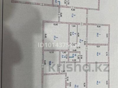 Жеке үй · 6 бөлме · 340 м² · 8 жүзд., Самал-2 ш/а., 14 проезд 18, бағасы: ~ 75 млн ₸ в Атырау, мкр Самал-2