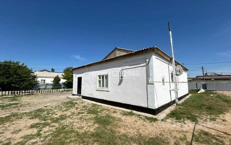Отдельный дом · 4 комнаты · 100 м² · 10 сот., Досмамбет жырау 146 за 20 млн ₸ в Кульсары — фото 2